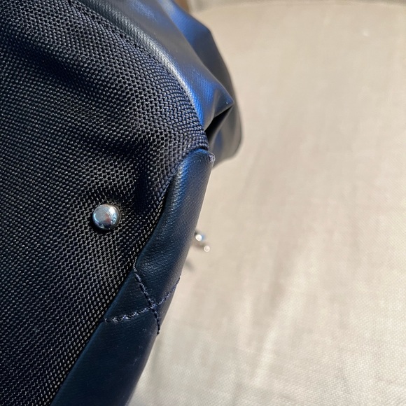 Excellent Condition Authentic Chanel Biarritz Tote with pouch - Picture 7 of 13